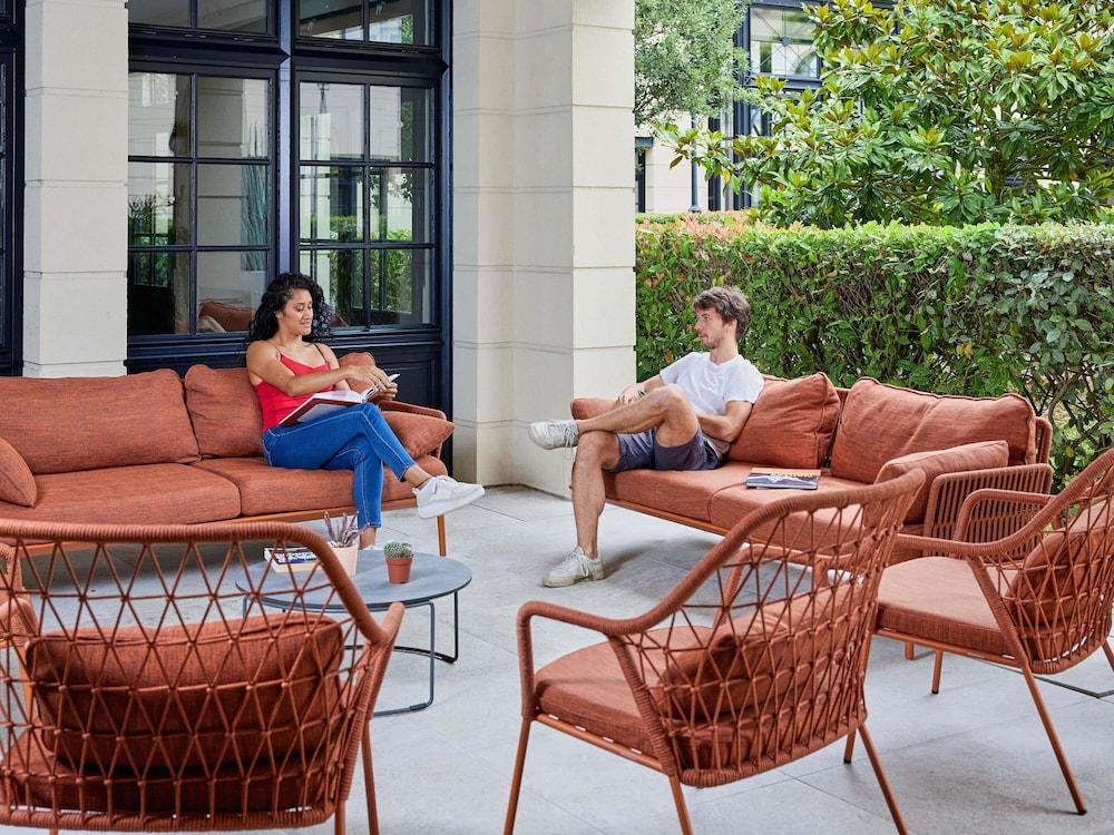 أبارتوتل أدادجو سريس - فال دوروب المنطقة الخارجية