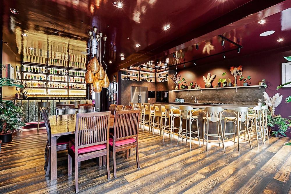 ستنينج 5 بد هاوس إن ويليسدن جرين!