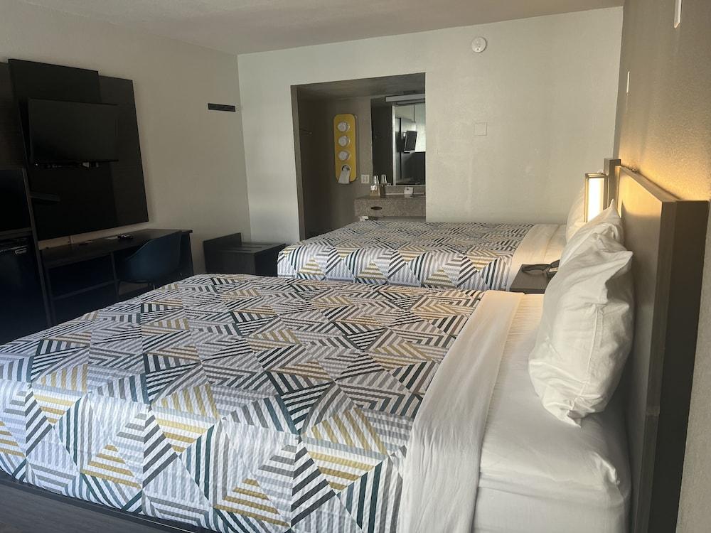 موتل 6 جليندال، أوهيسز