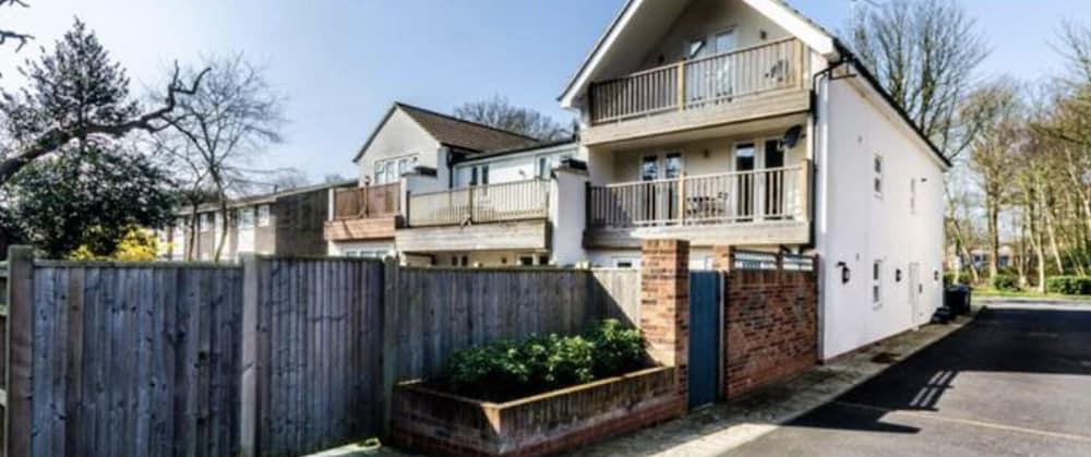 2 ب د لوفت أبارتمنت فور 5 با ويث برايفت باركينج المنطقة الخارجية