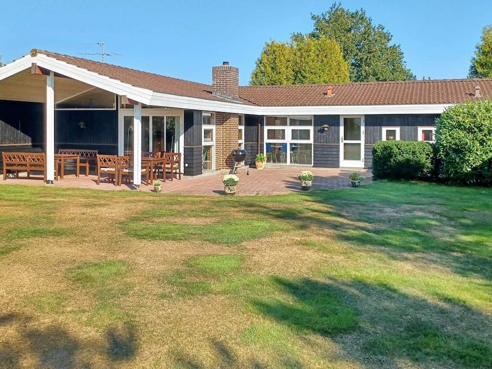 8 بيرسون هوليداي هوم إن فايجرلوس