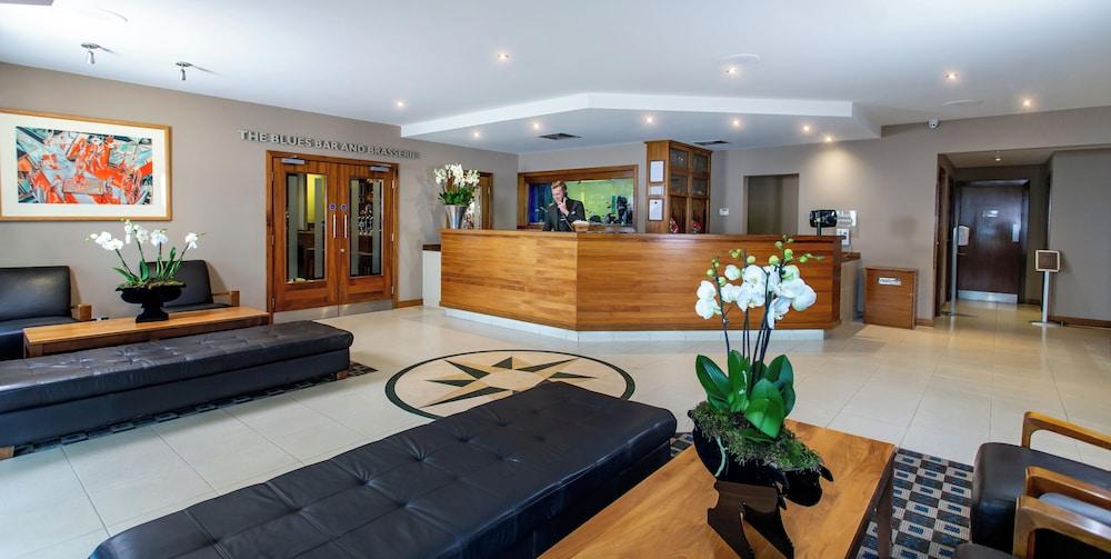 بيج بلو هوتل