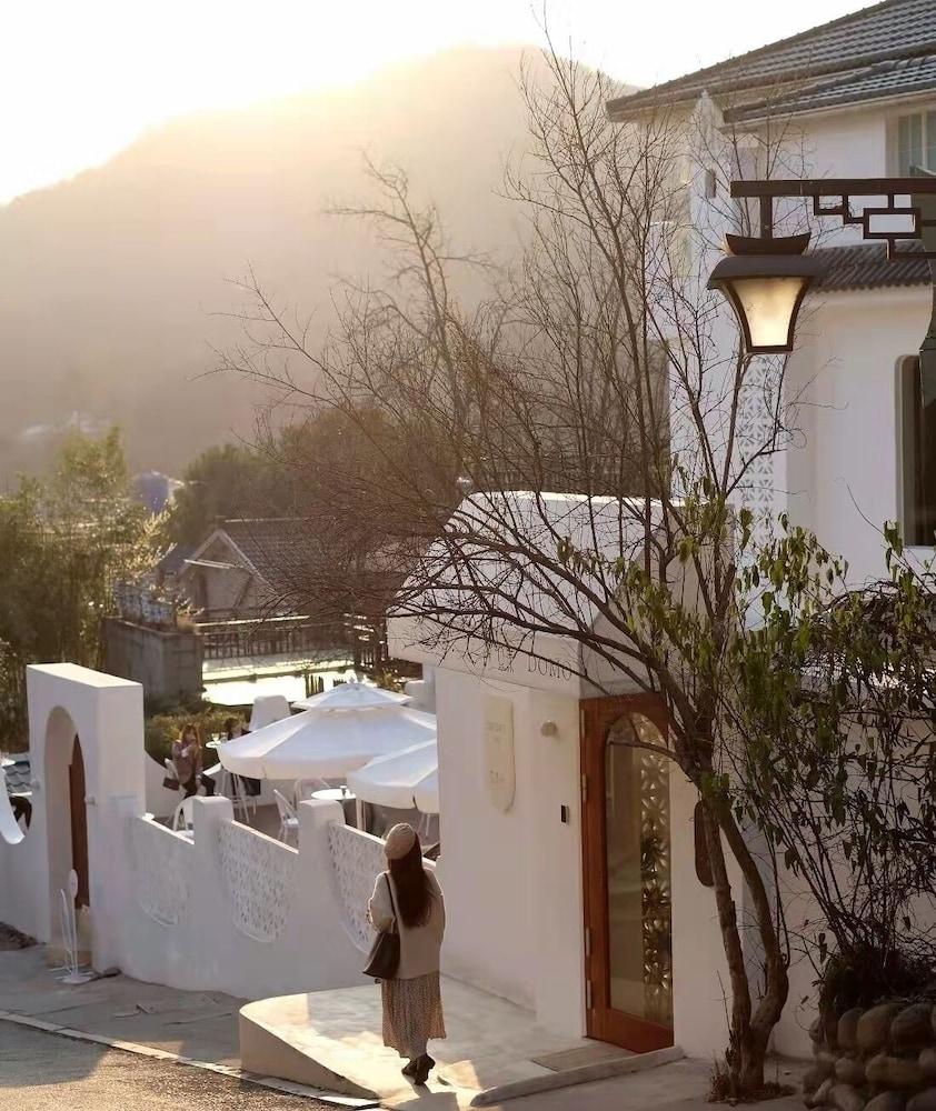 HANG ZHOU XI HU DOUMO SHAN JING JIU DIAN Exterior