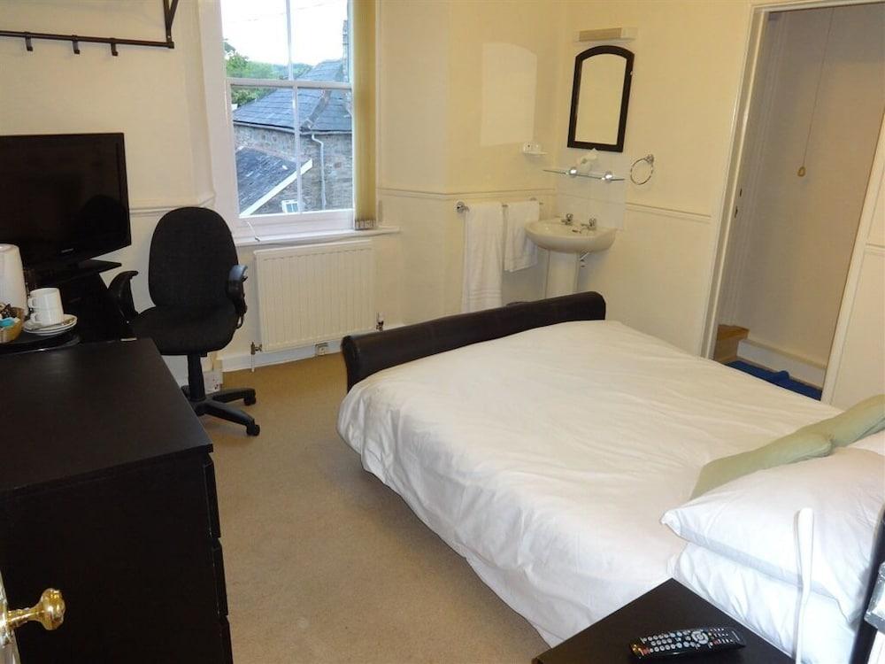 The Quarrymans Rest Room