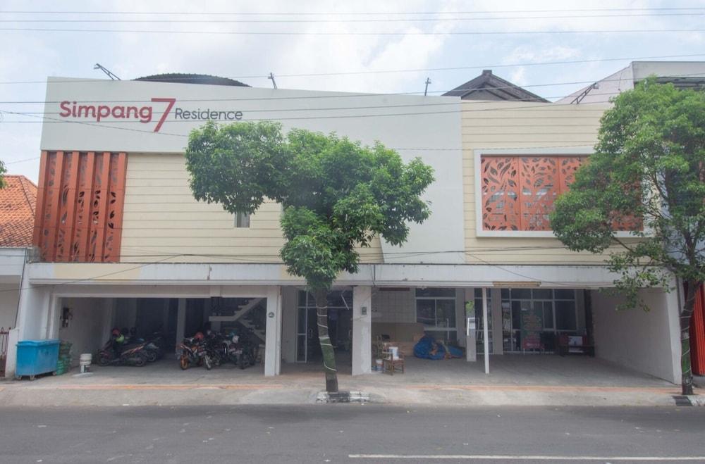 سيمبانج 7 ريزيدنس