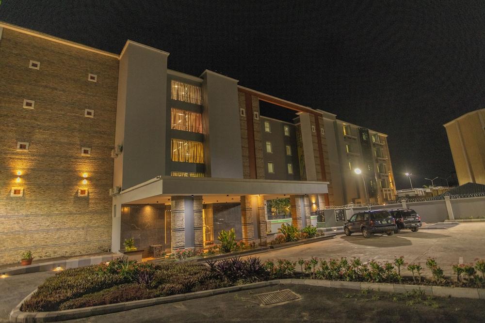 جوجور هوتل إيبادان