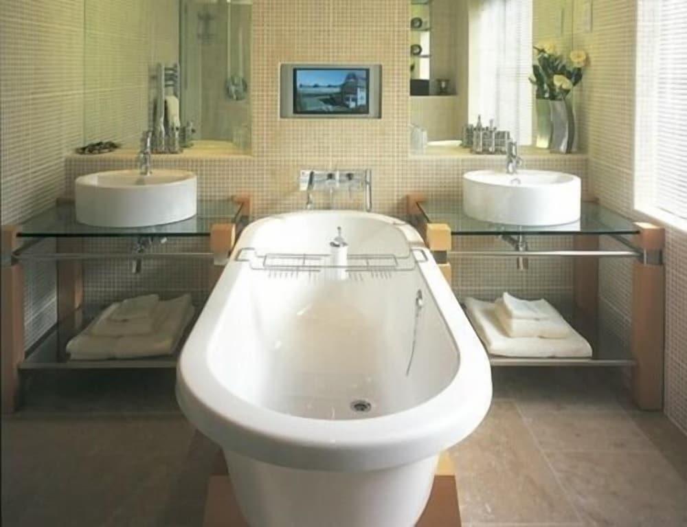 نامبر ون سانت لوكس