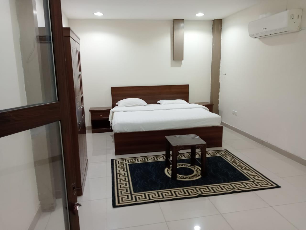 Elegant Chalet with Comfortable and Simple Furniture | 5721