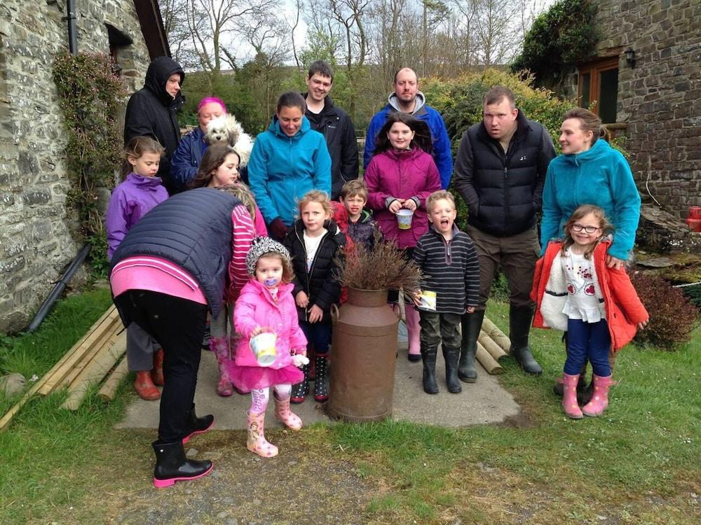 ريلاكس إن ماونتن فيو كوتيدج آت كوميار فارم المنطقة المحيطة بالمنشأة