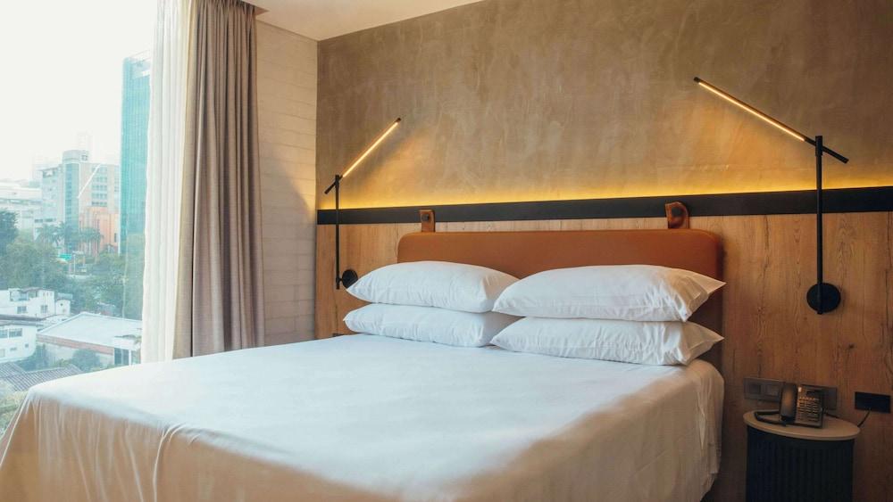 فاراندا كوليكشن ميديلين، إيه ميمبر أوف راديسون إنديفيدوالز