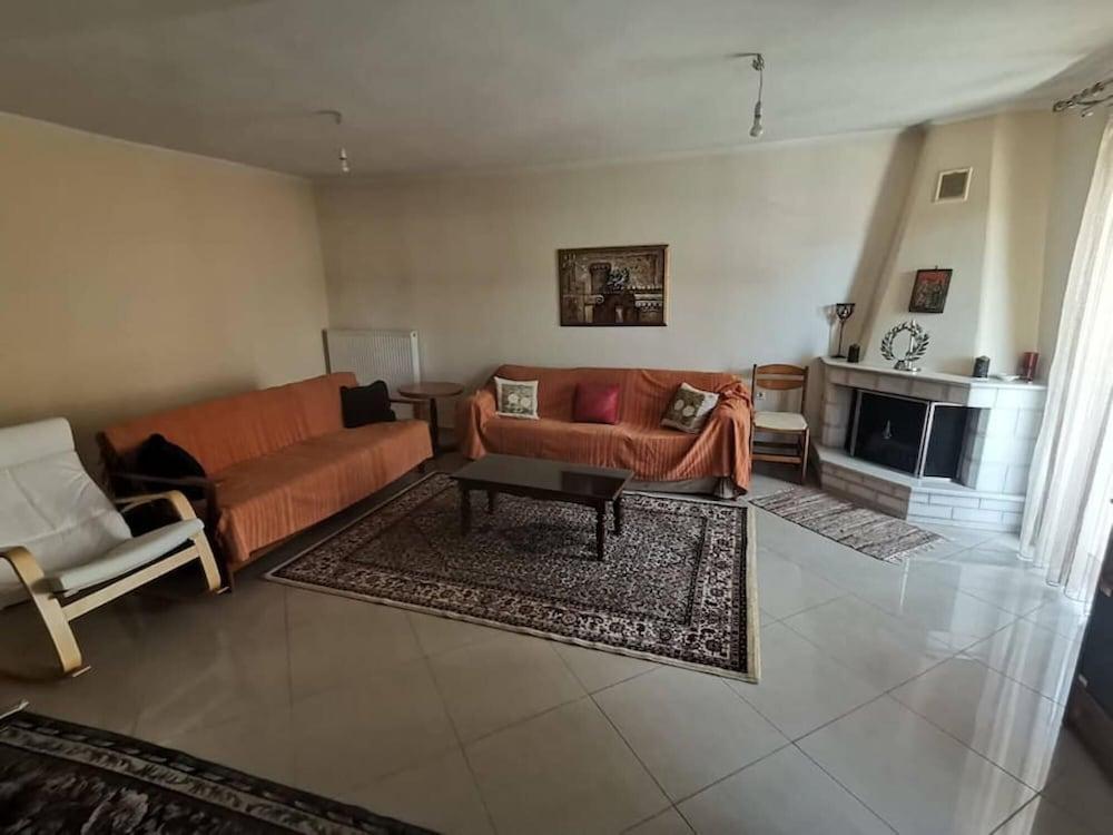 كويت أبارتمنت كلوس تو ذا سنتر أوف تريكالا الصورة الأساسية