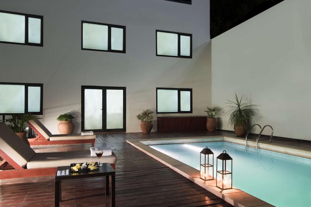 إن إتش ميندوزا كورديلرا