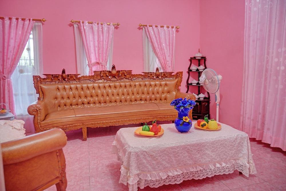 هوتل أو سولثان هوم ستاي سياريا 3 الردهة