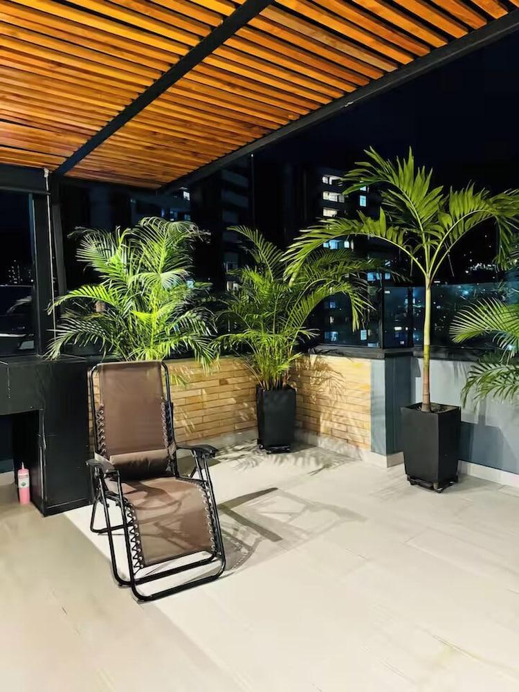 بنتهاوس دي لوجو أون أنفيجادو المنطقة الخارجية