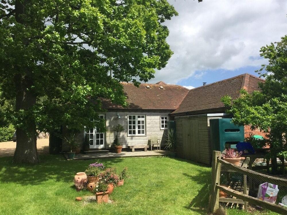 ذا غراناري بد آند بريكفاست