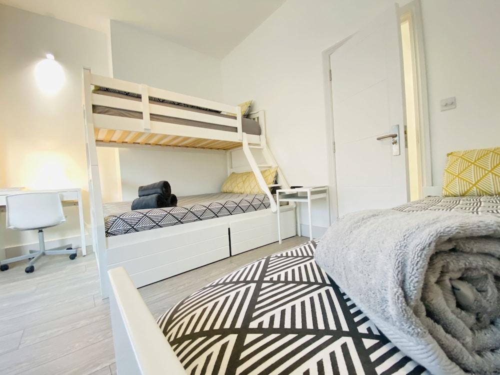 سي فيلد سي فرونت أبارتمنتس