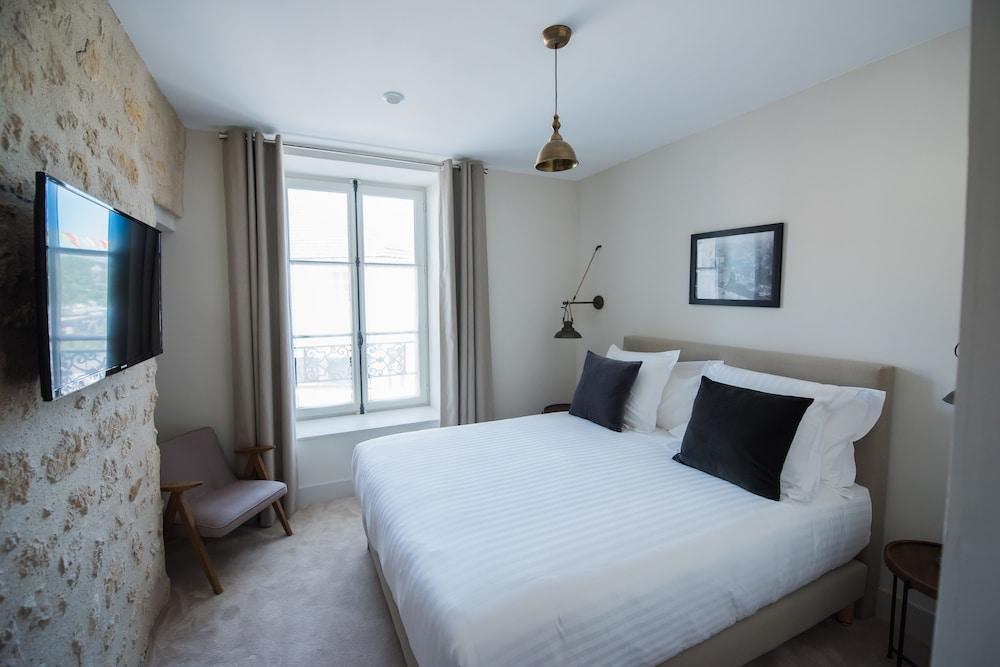 أوتل لو شانتيلي