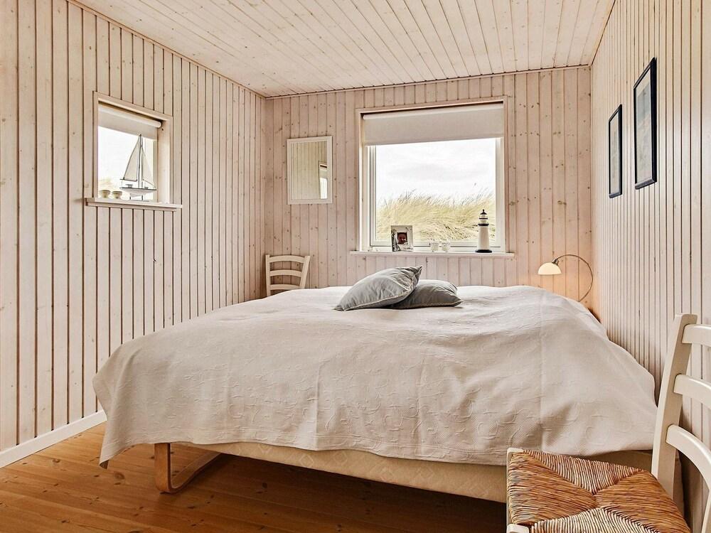 جورجاس هوليداي هوم إن سالتام ويذ تيريس غرفة