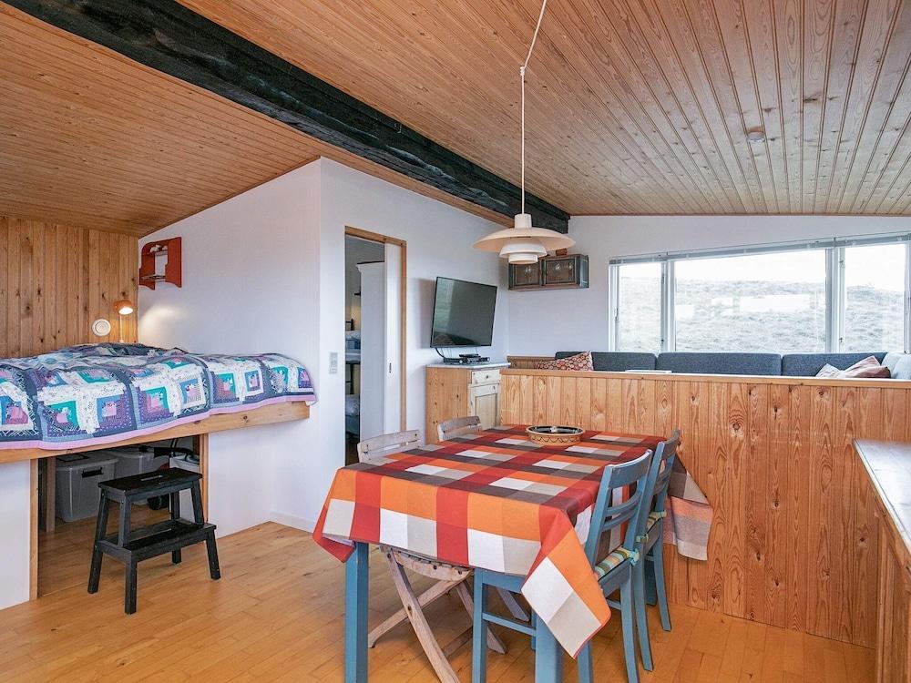 5 بيرسون هوليداي هوم إن سترور داخلي