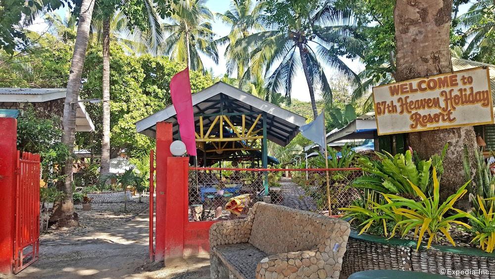 سكستي سيفنث هيفين هوليداي ريزورت