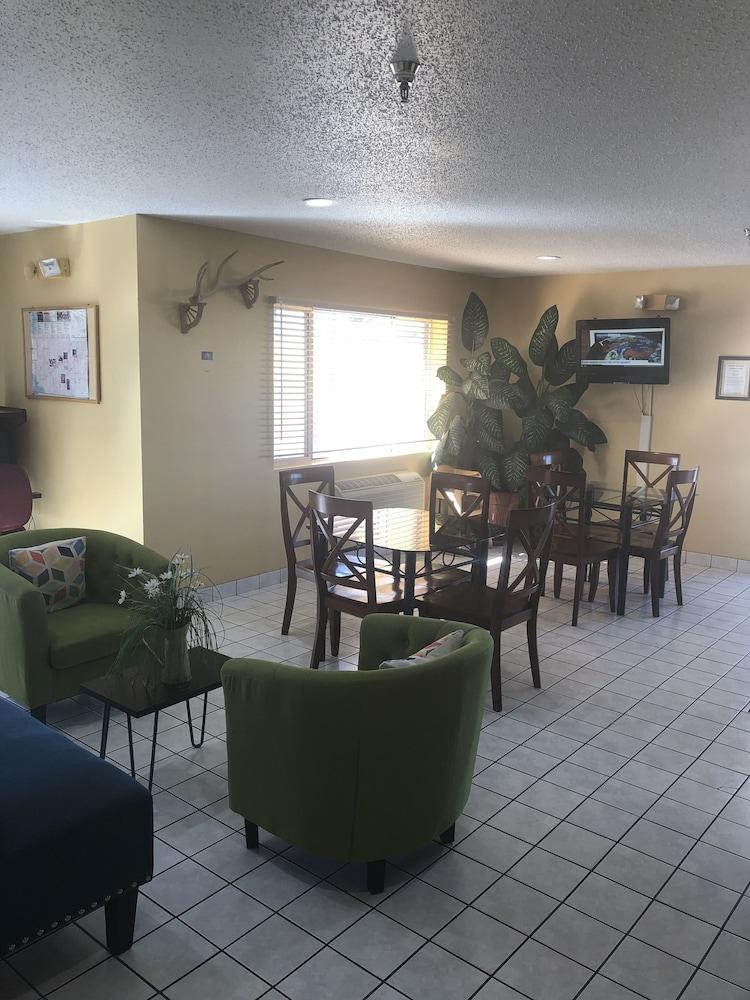 سوبر 8 باي ويندام فلورينس، كولورادو الردهة