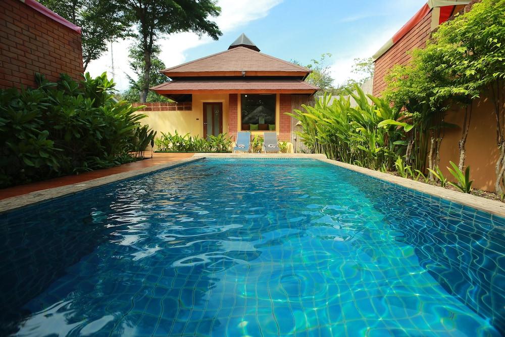 شيك شيل آت إرافانا، إكو-شيك بوول-فيلا، باتايا