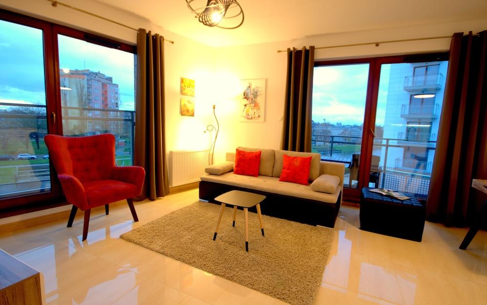 إيرس رويال أبارتمنتس - إيرس ناد موتلاوا