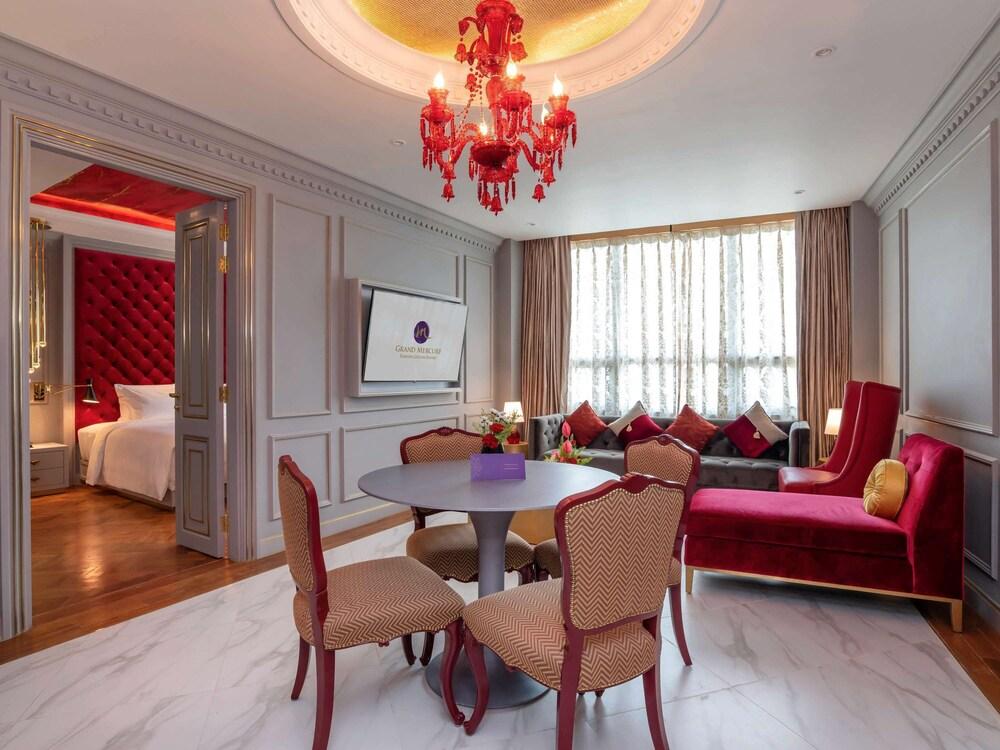 غراند ميركيور يانجون غولدن إمباير أخرى