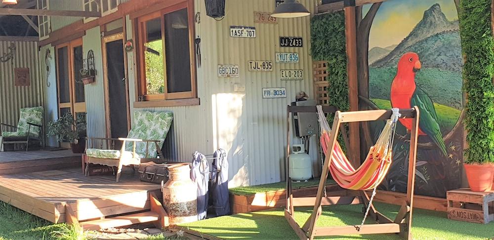 Fig Tree Retro Studio Exterior