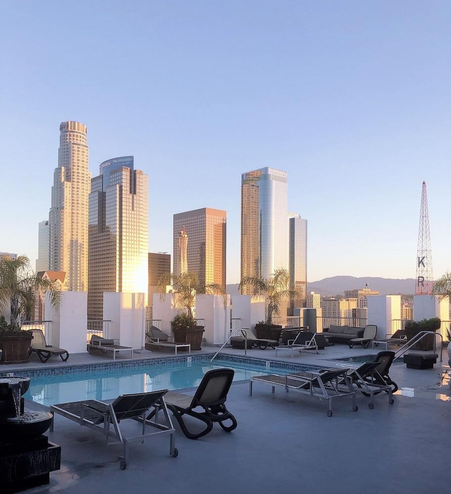 Loft On Spring Rooftop Pool