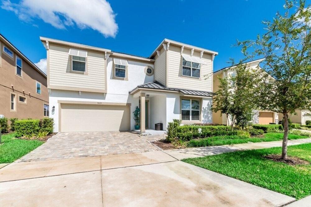 سولارا ريزورت 9 بدروم 6 باث روم ريزورت فيلا