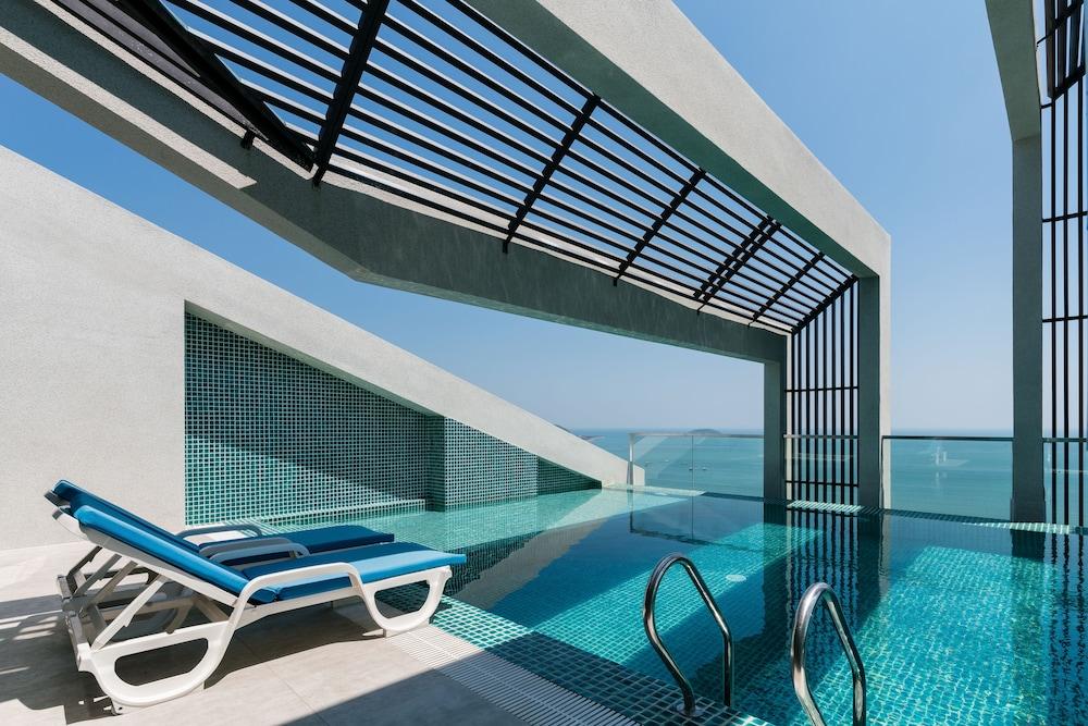 جوي تريب هوتل