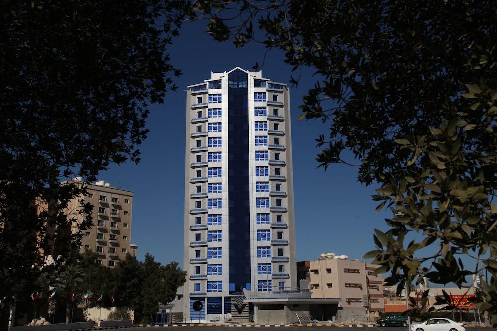 Roomi Suites Hotel