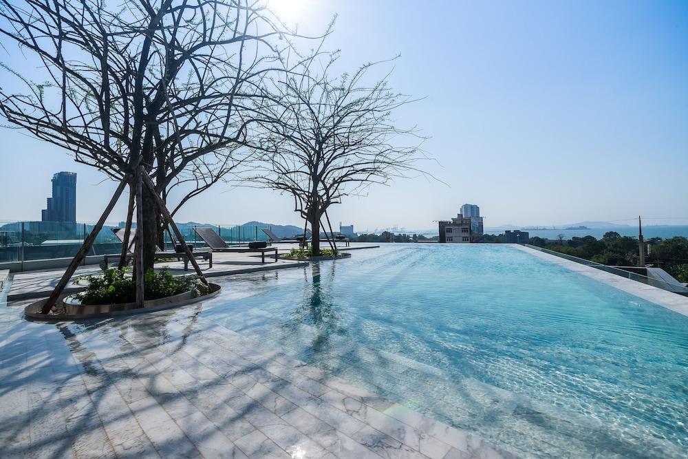 أريز هوتل آند سبا