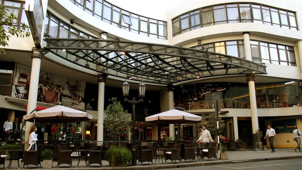 هوتل توكومان سنتر