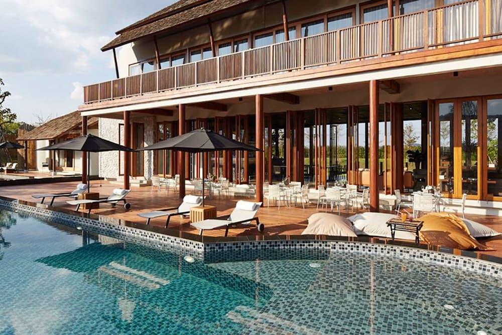 Boribot Pool Resort Featured Image