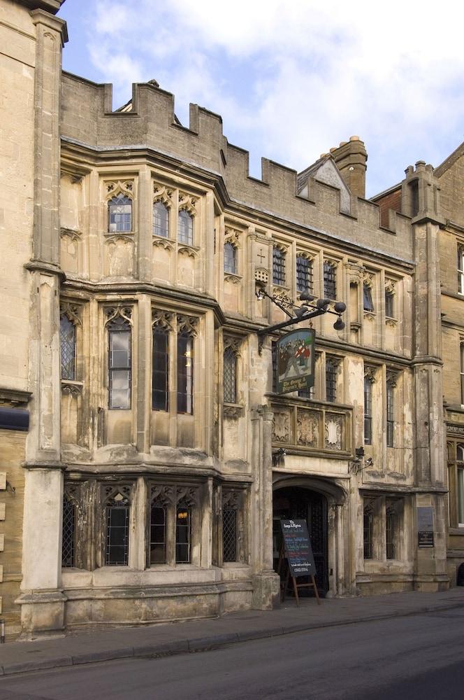 فندق جورج آند بيلجريمز