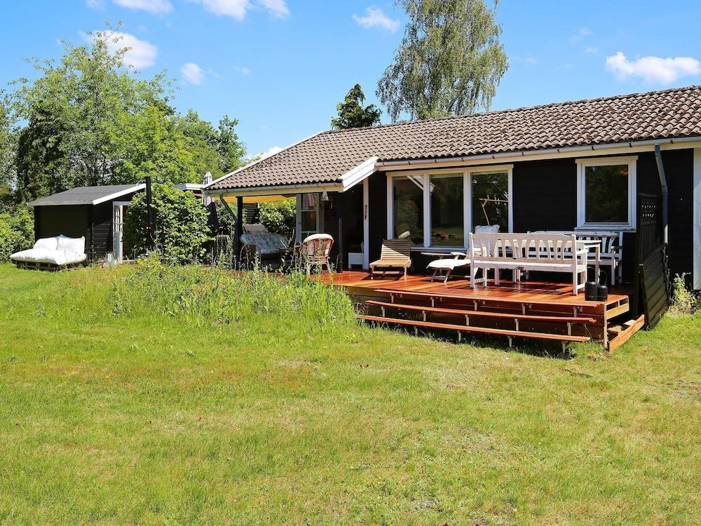 6 بيرسون هوليداي هوم إن سكيباي