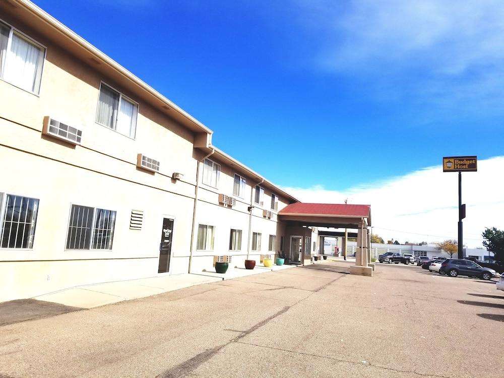 بدجيت هوست رويال جورج إن