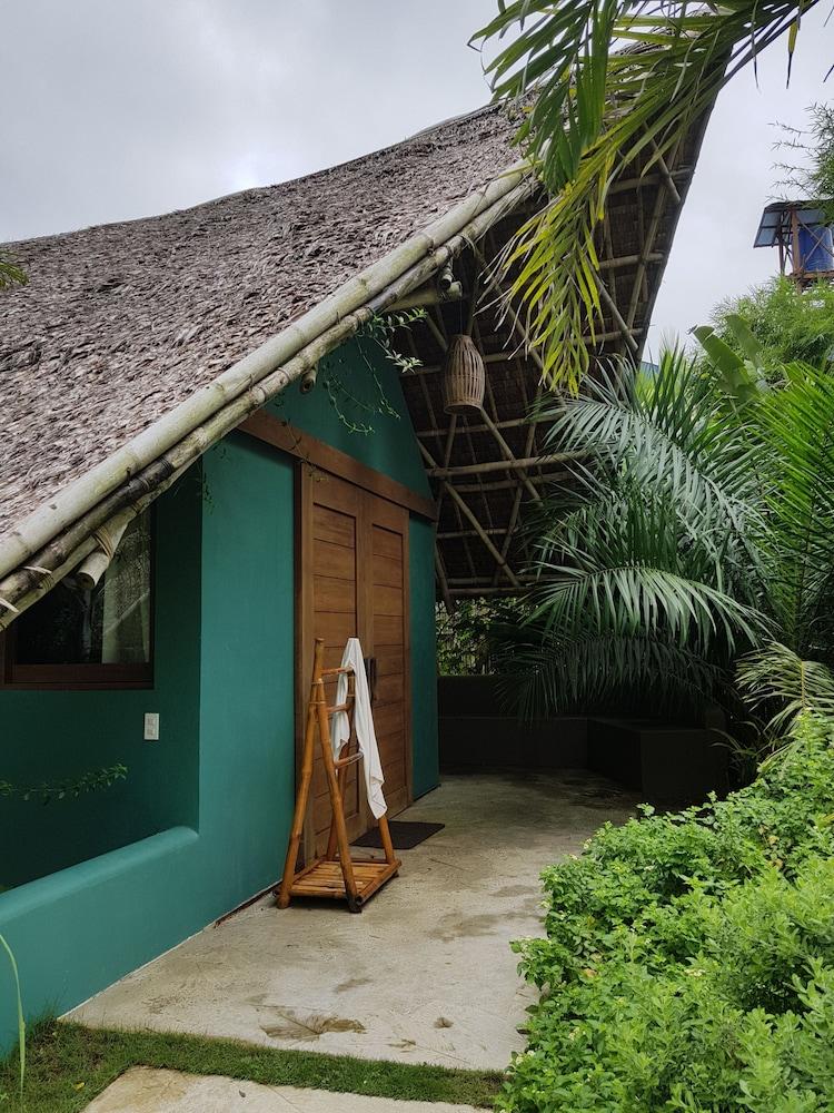 بوكو بيتش ريزورت - للبالغين فقط المنطقة الخارجية