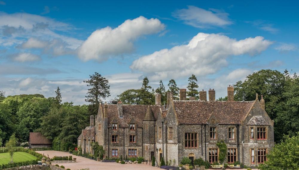 Huntsham Court