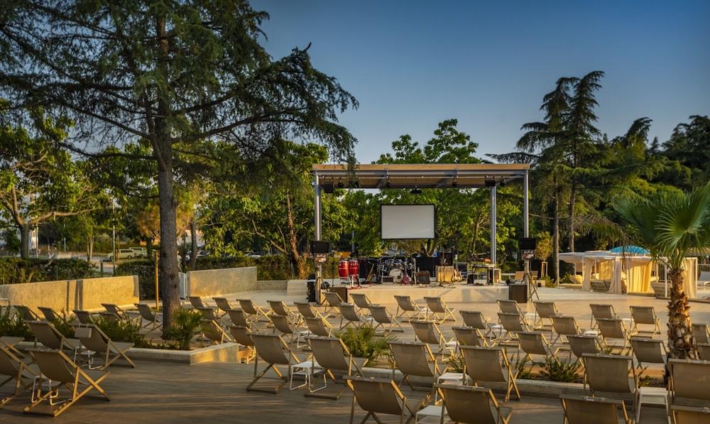 فالامار بارينتينو هوتل تفاصيل الفندق من الخارج