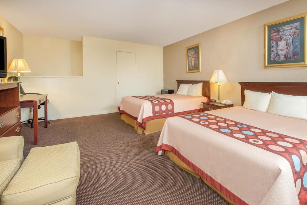 سوبر 8 باي ويندام سنترفيل - ريتشموند غرفة