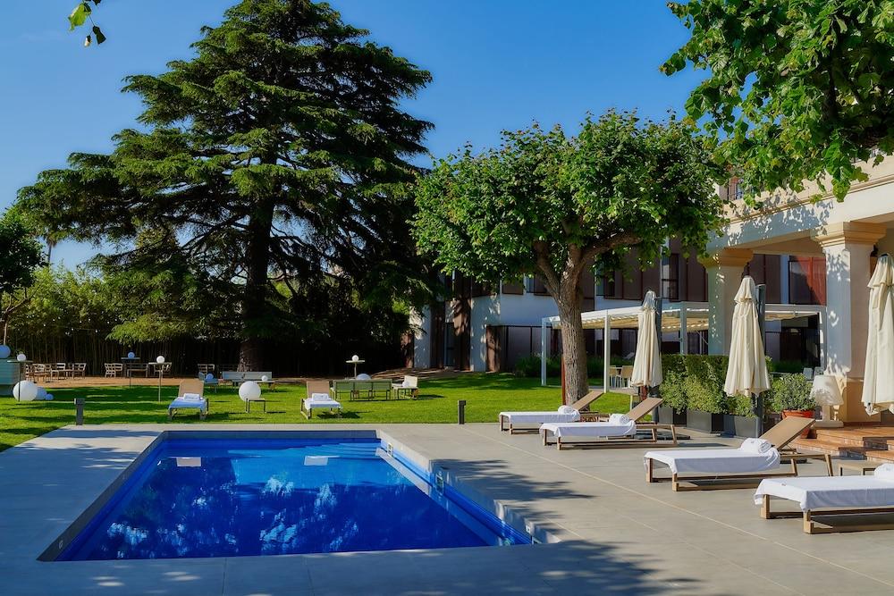 هوتل آري آليّه الصورة الأساسية