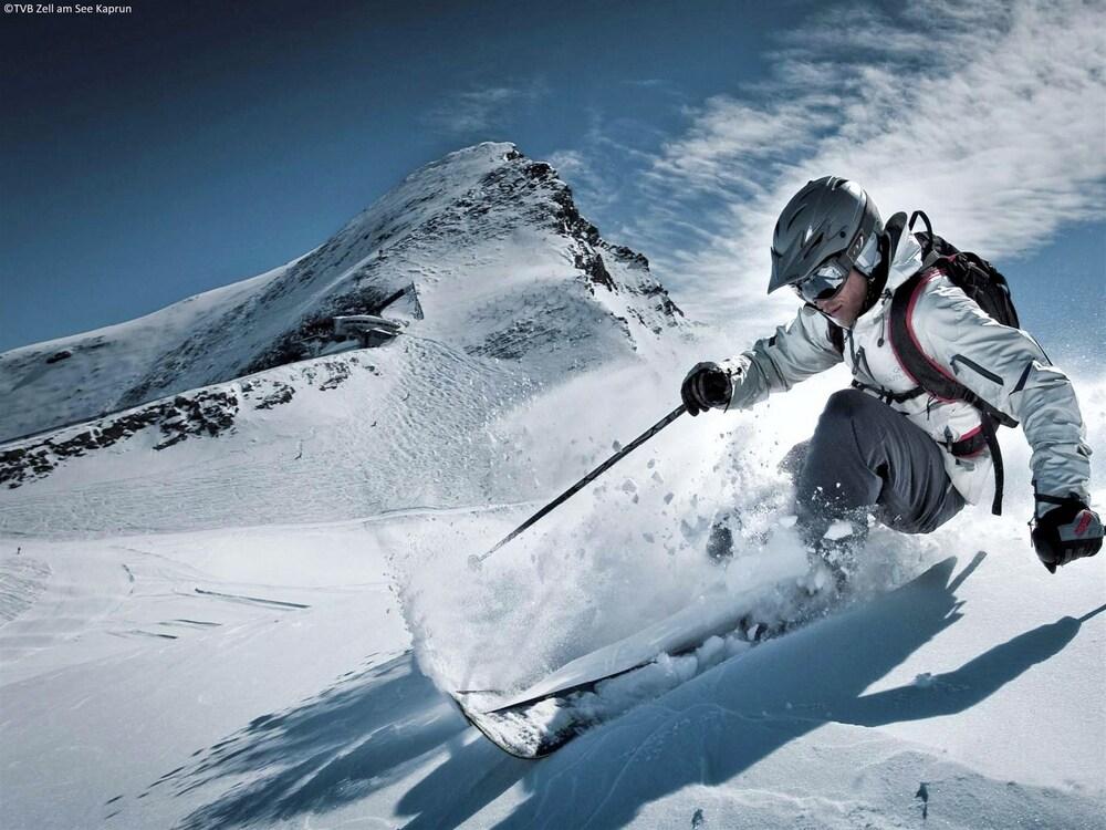 سبيشوس تشاليت إن تشيل آم سي نير ليك المنطقة الخارجية