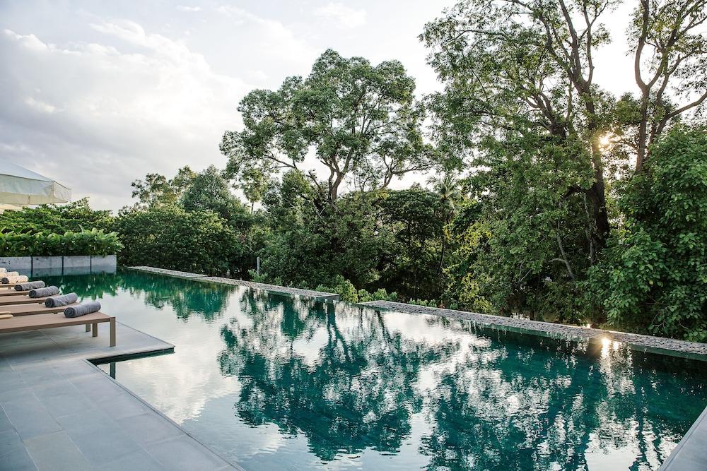 تري لاين إيربان ريزورت