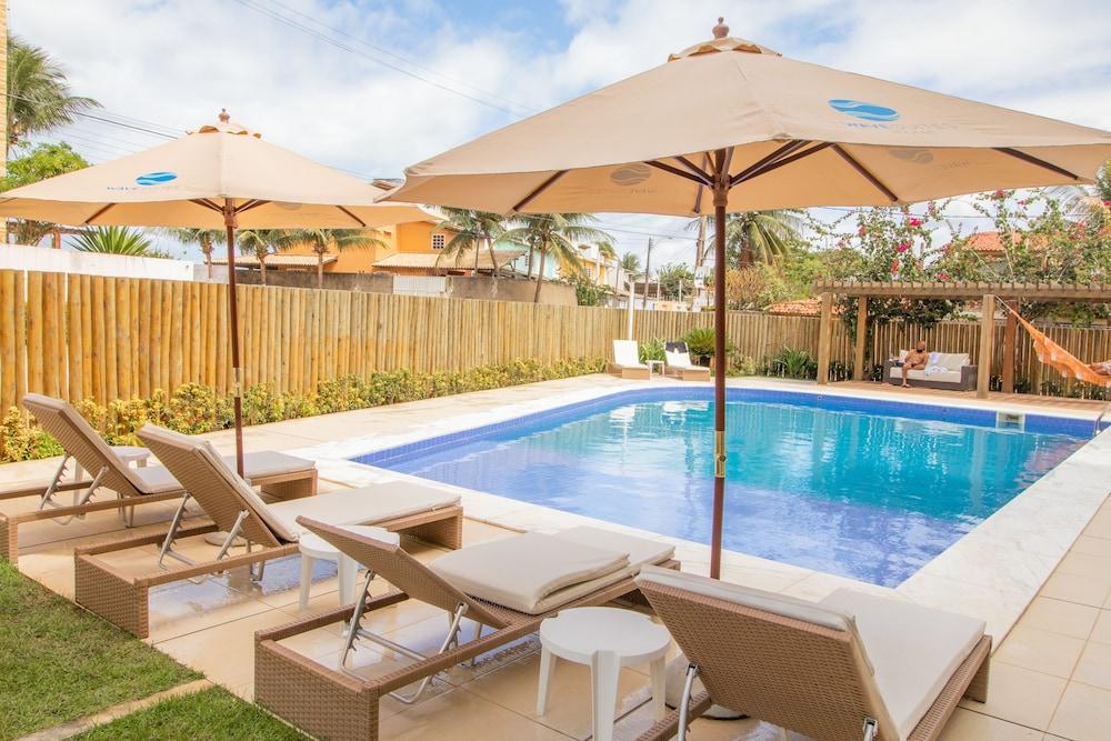 ويف سويتس هوتل آند لاونج بار