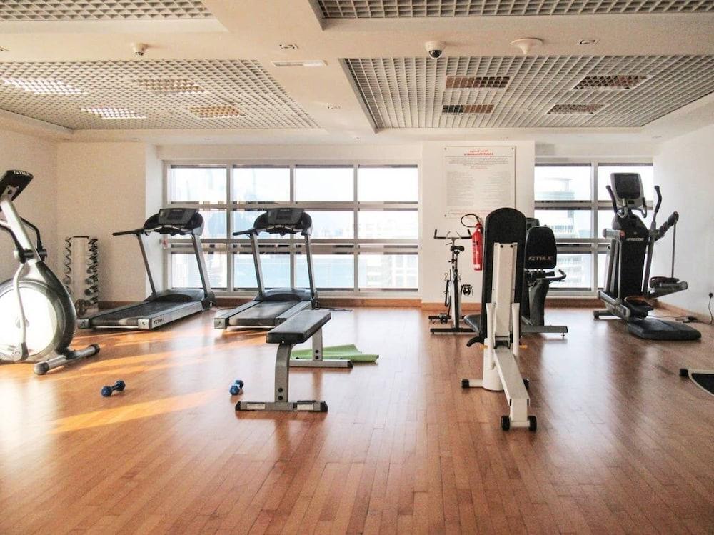 شقة استديو أنيقة في أبراج بحيرات الجميرا مع إطلالات على البحيرة! مرفق اللياقة البدنية