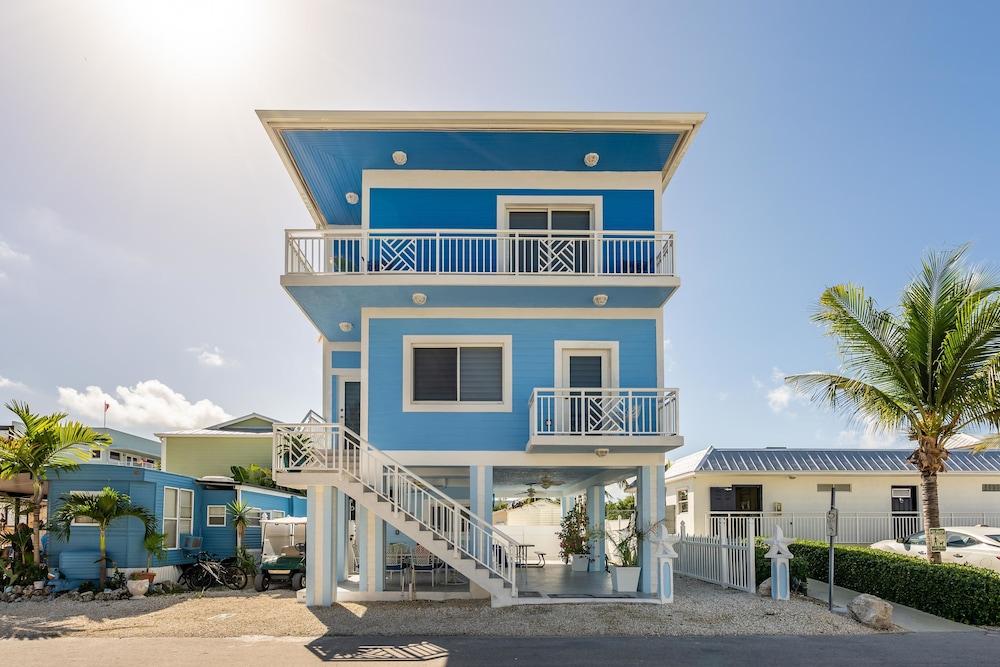 براند نيو كي لارجو هوم المنطقة الخارجية