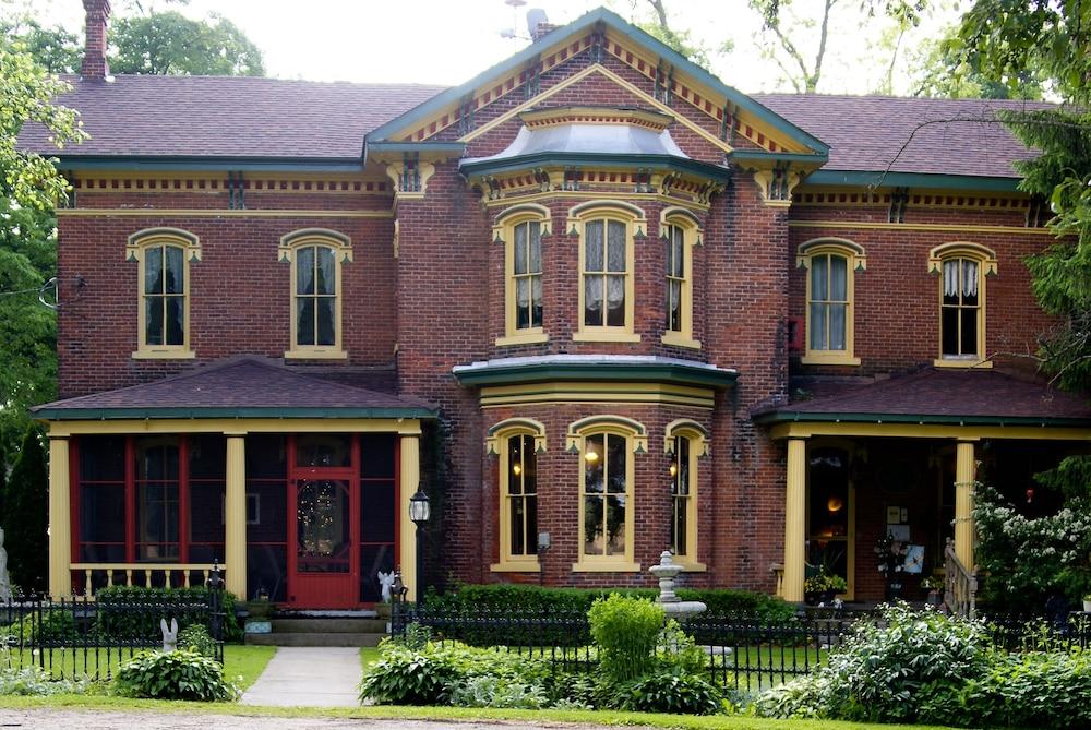 كيمل هاوس إن بد آند بريكفاست